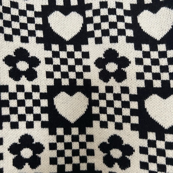 Twik tall women size Medium off white and black pants from Simons - Picture 2 of 5